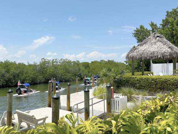 From Villa walk to shops, grocery store, restaurants and the parks!